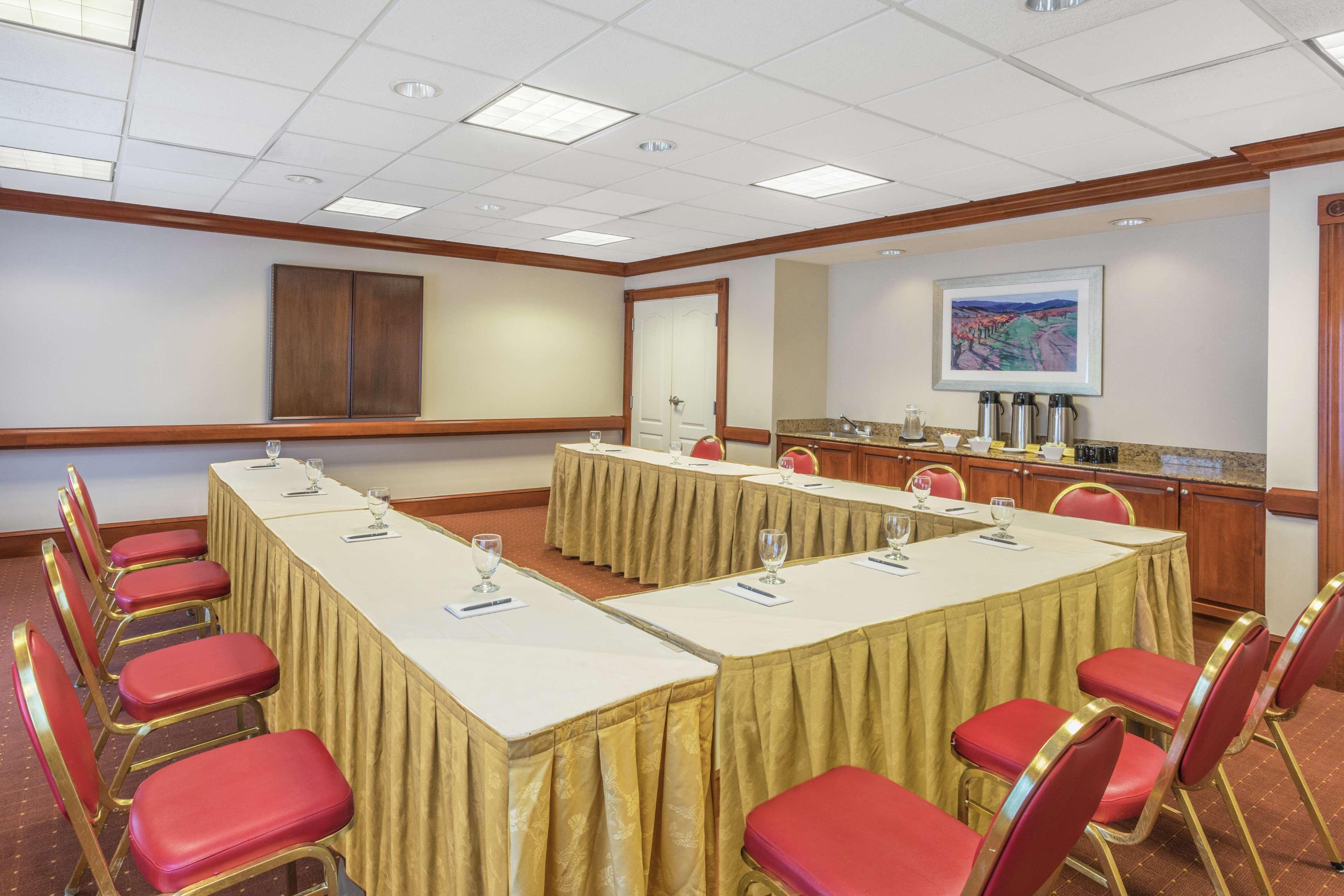 Homewood Suites By Hilton Newark-Wilmington South Area Экстерьер фото