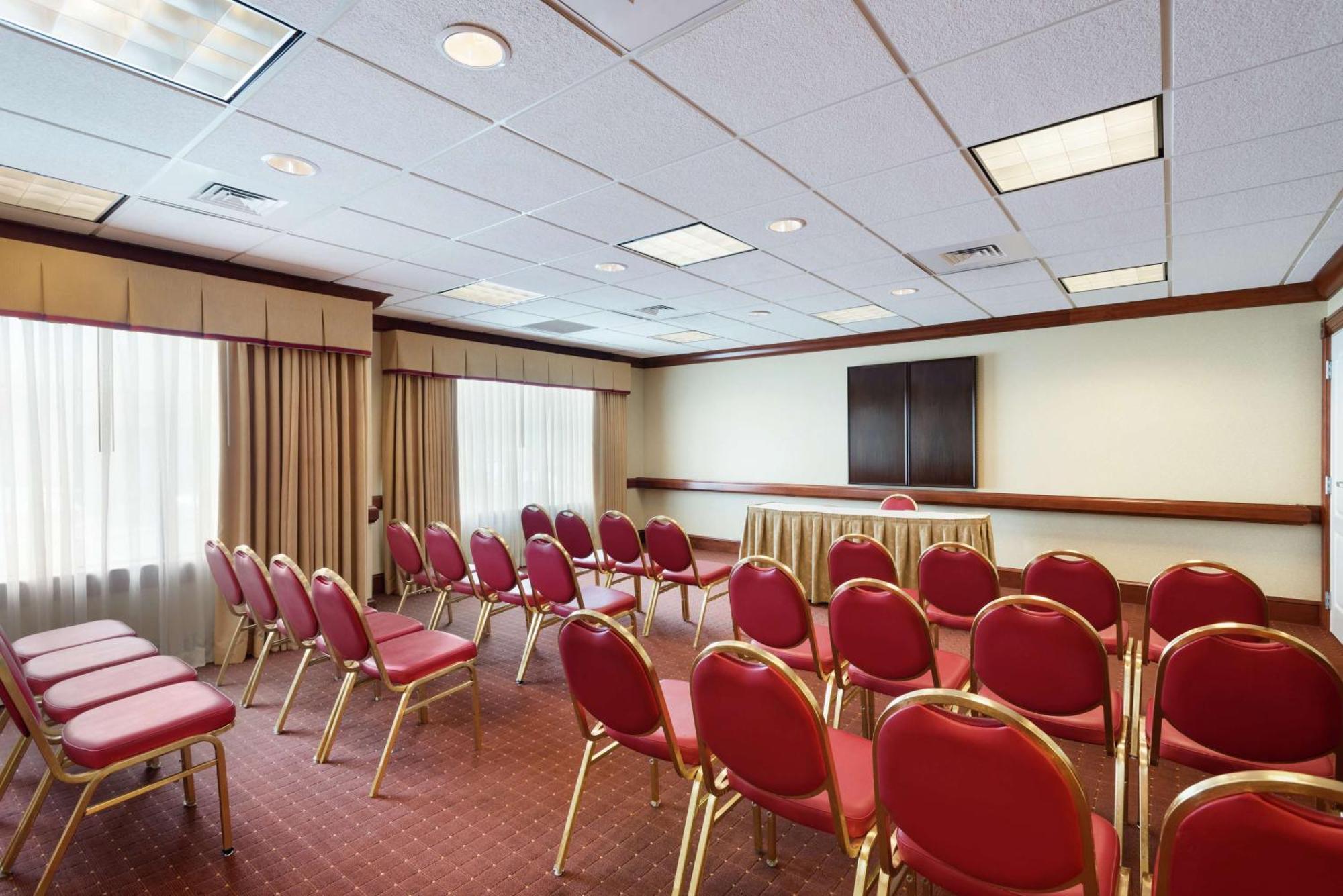 Homewood Suites By Hilton Newark-Wilmington South Area Экстерьер фото