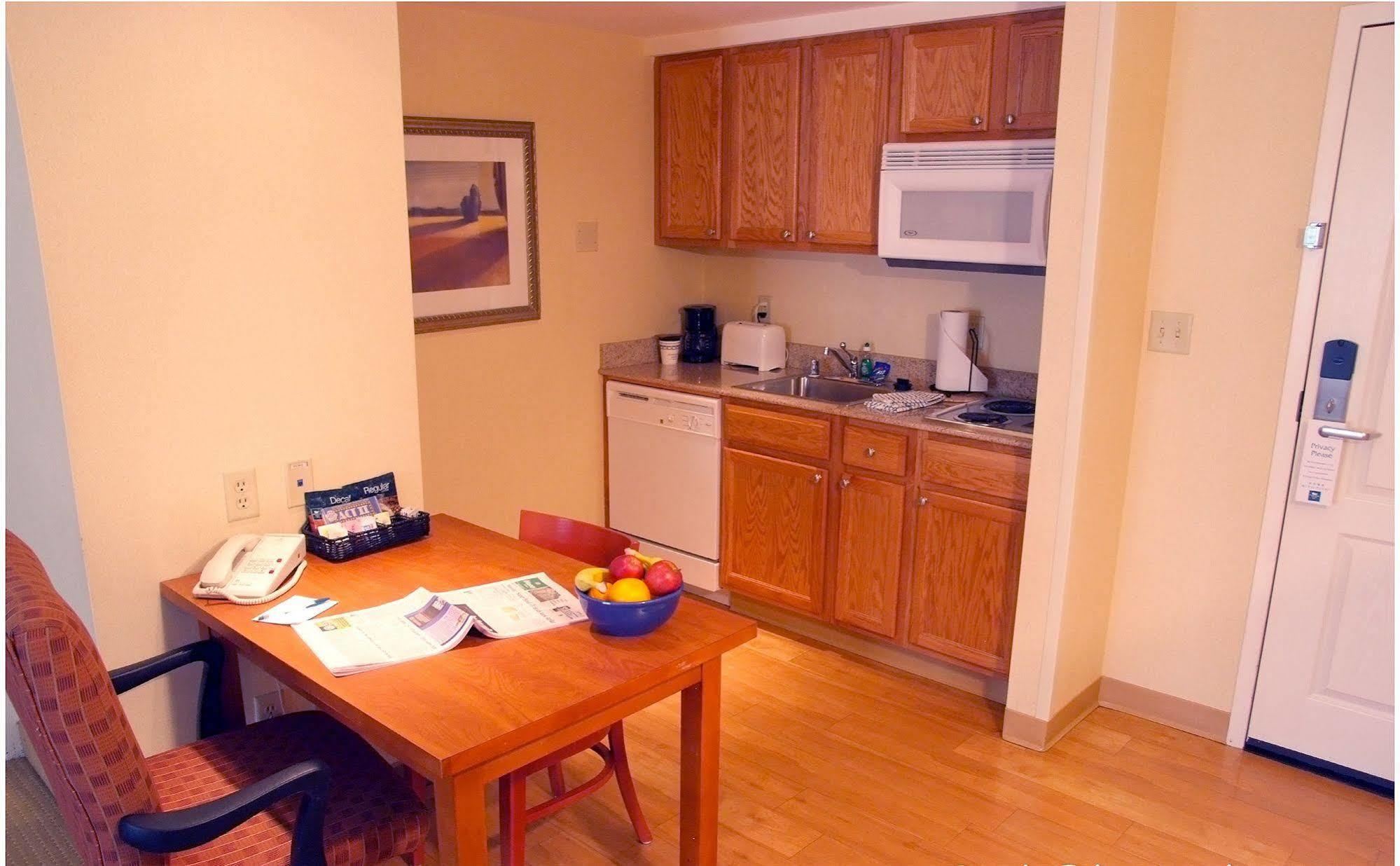Homewood Suites By Hilton Newark-Wilmington South Area Экстерьер фото
